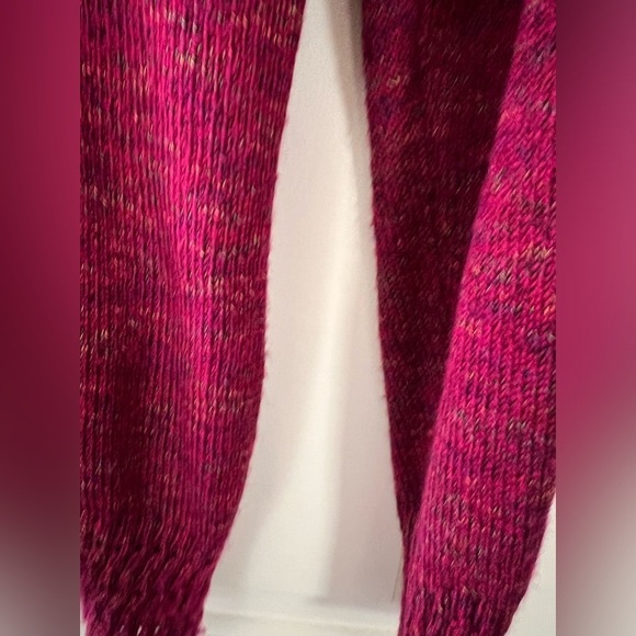 Laura Scott sweater, Medium - Picture 5 of 8